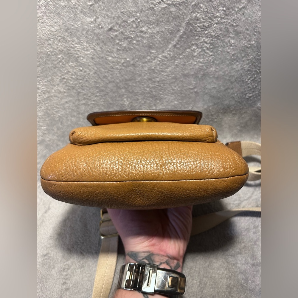 Coach Park Pebbled Leather Swingpack w/ Gold Hardware - Picture 8 of 14